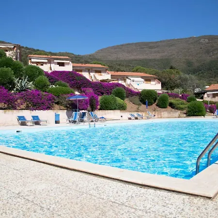 Appartamento Locazione Turistica Cala Rossa.3 *